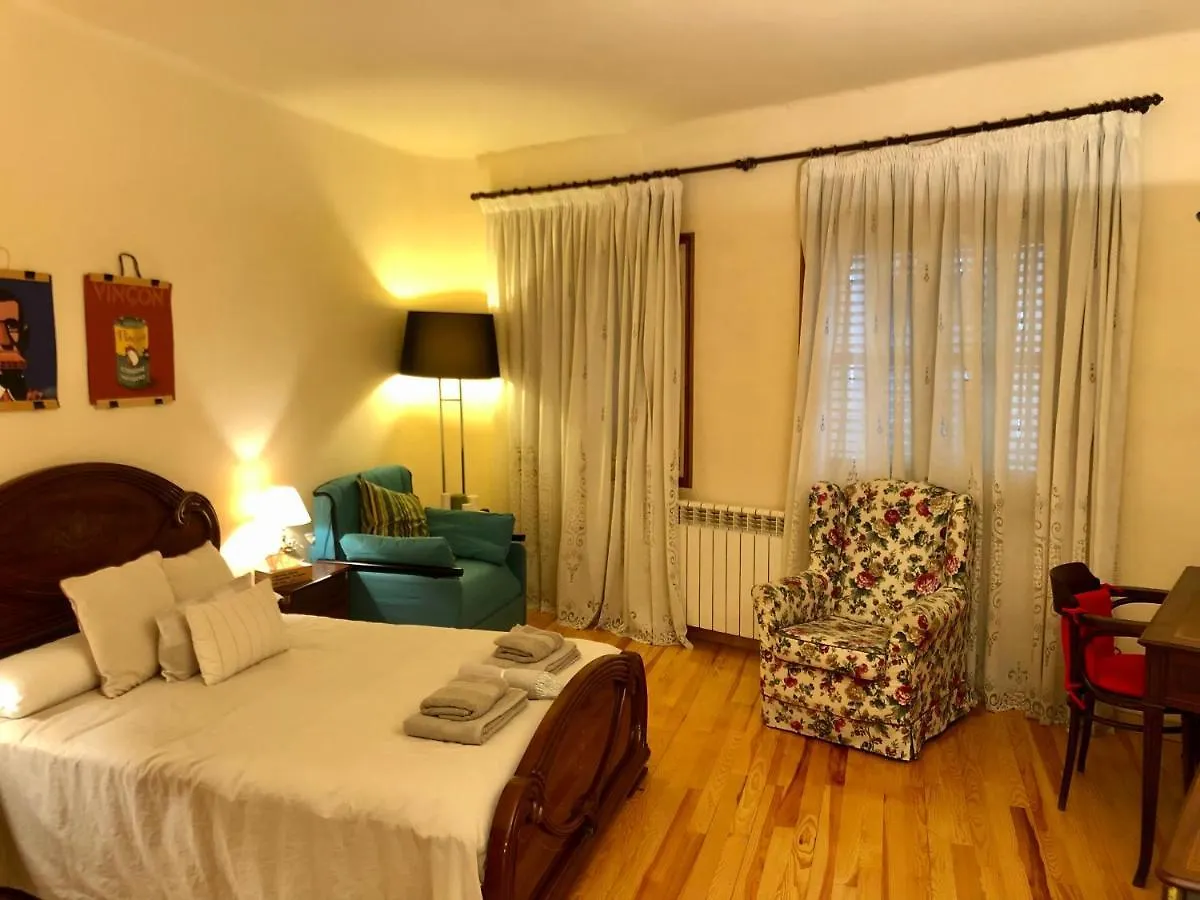 Maison Biscuit. Apartament A La Placa De La Vila Camprodon