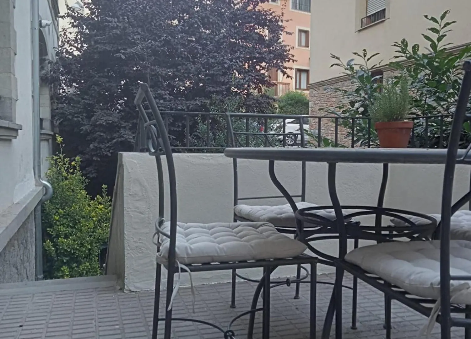 Maison Biscuit. Apartament A La Placa De La Vila Camprodon 0*,